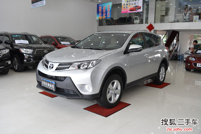 丰田RAV42013款2.0L 无级变速 两驱都市版