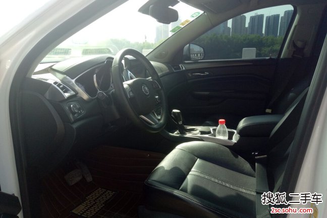 凯迪拉克SRX2013款3.0L 旗舰版