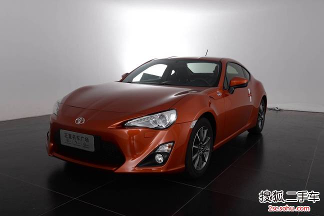 丰田862013款2.0L 自动豪华型 