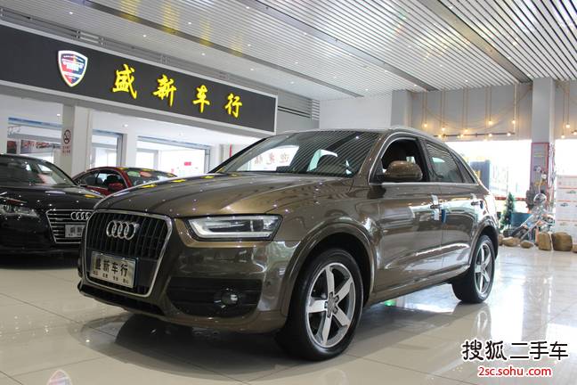 奥迪Q32013款40 TFSI 全时四驱豪华型