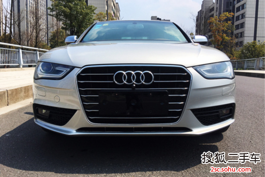 奥迪A4L2016款35 TFSI 典藏版 自动标准型