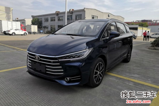 比亚迪宋MAX2018款1.5T 手动智联豪华型6座