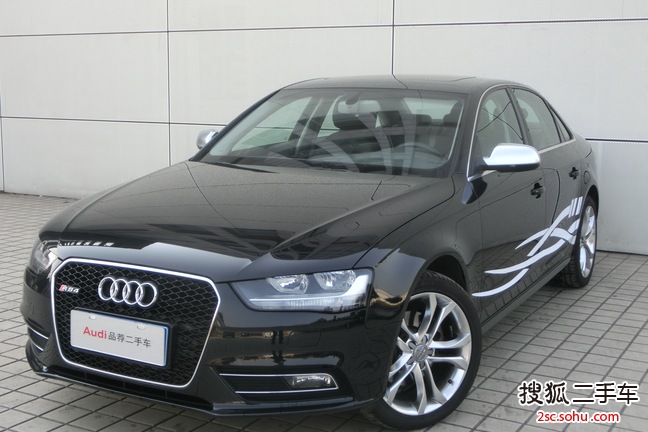 奥迪A4L2013款30 TFSI 手动舒适型