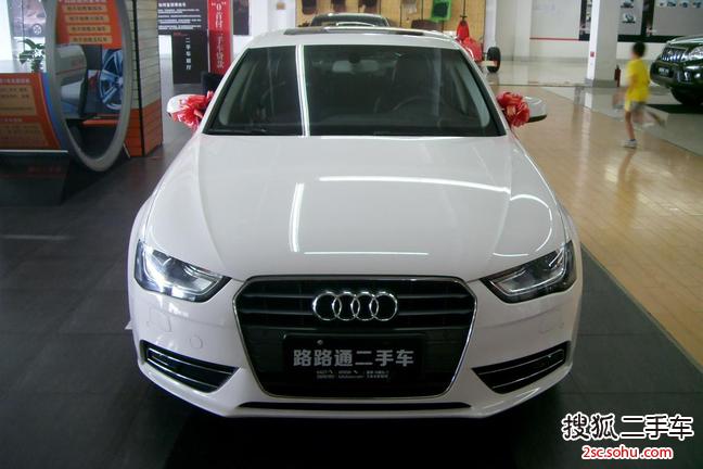 奥迪A4L2013款35 TFSI 自动舒适型