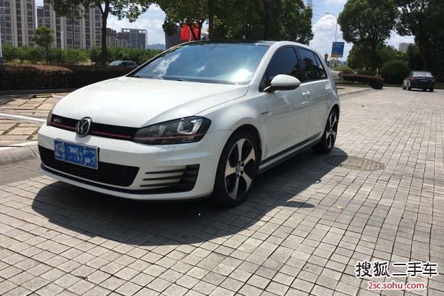 大众高尔夫R2015款2.0TSI R