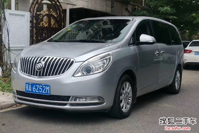 别克GL82013款3.0L GT豪华商务豪雅版