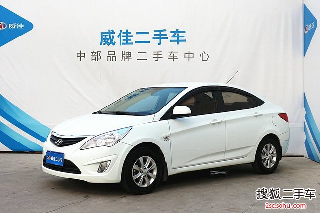 现代瑞纳两厢2011款1.4L 自动舒适型GS 