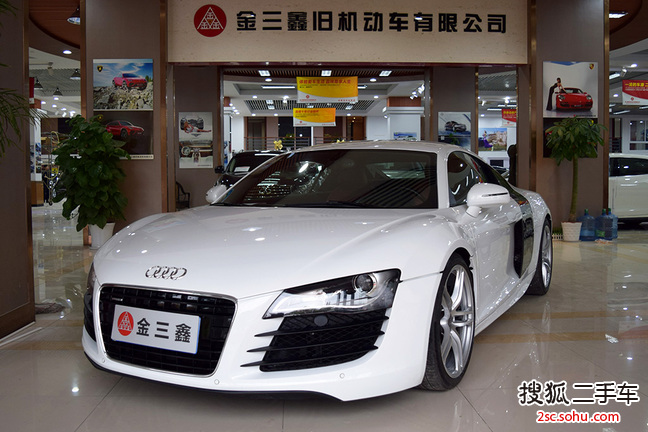 奥迪R82008款4.2FSI quattro