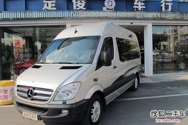 中欧尊逸2011款C型商务房车