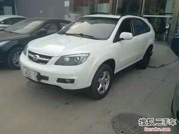 比亚迪S62014款2.4L 自动尊贵型 5座 