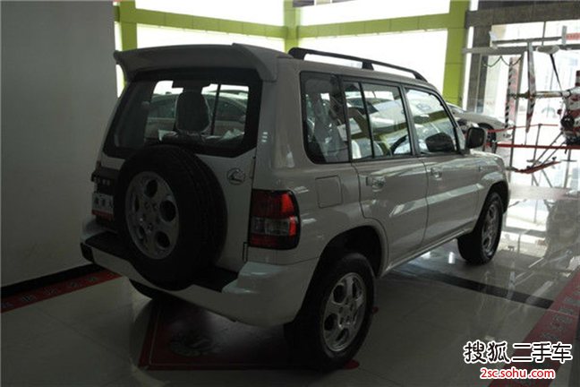 西安-猎豹飞腾2013款2.0l 手动标准型 cfa6400ga 两驱