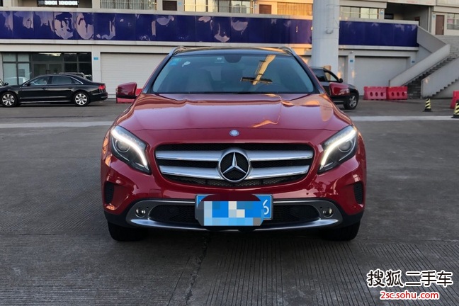 奔驰GLA级2015款GLA 220 4MATIC 时尚型