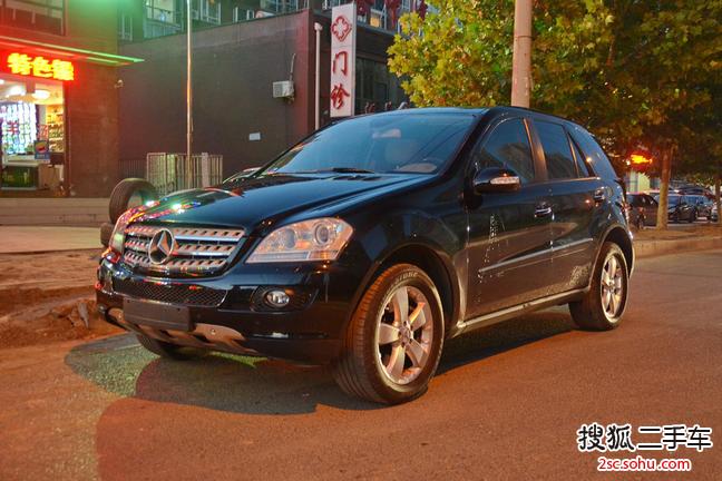 奔驰M级2008款ML500 4MATIC 