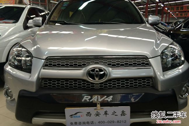 丰田RAV42011款2.4L 手动四驱豪华版 