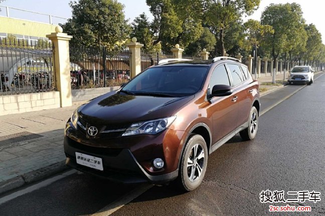 丰田RAV4荣放2015款2.0L CVT两驱都市版