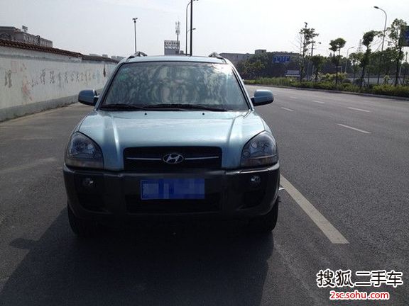 现代途胜2005款2.7L 自动四驱