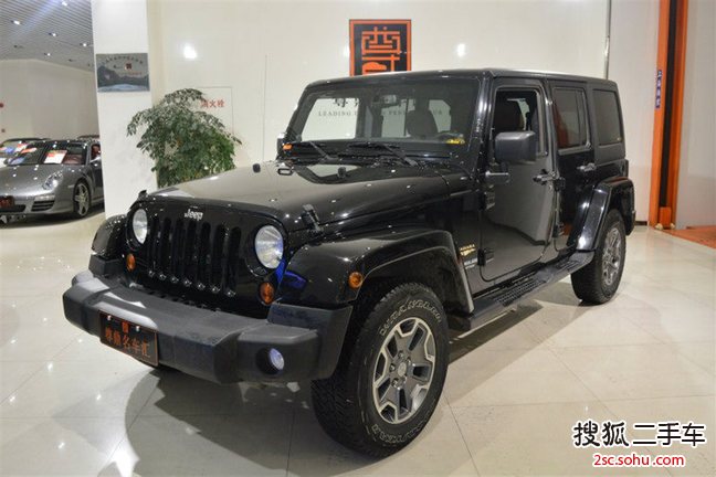 Jeep牧马人四门版2013款3.6L 撒哈拉