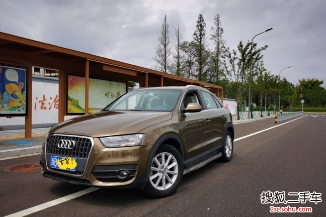 奥迪Q32015款30 TFSI 舒适型
