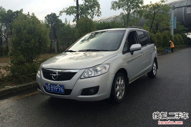 海马普力马2010款1.6l 手动7座豪华