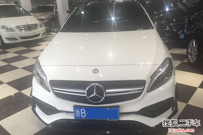 奔驰A45 AMG2016款A 45 AMG 4MATIC