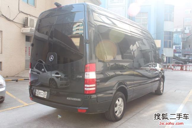 上海-奔驰凌特2010款3.5l 紧凑型10座