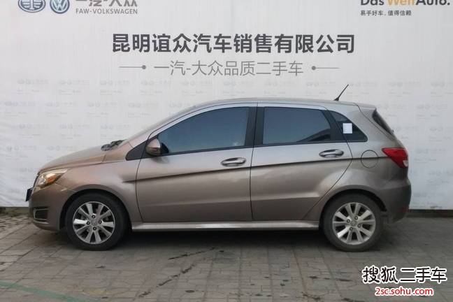 北京E系列两厢2012款1.3L 自动乐天版
