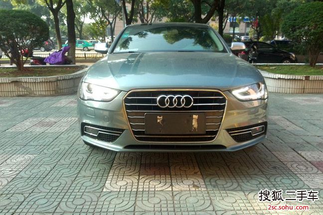 奥迪A4L2013款35 TFSI 自动技术型