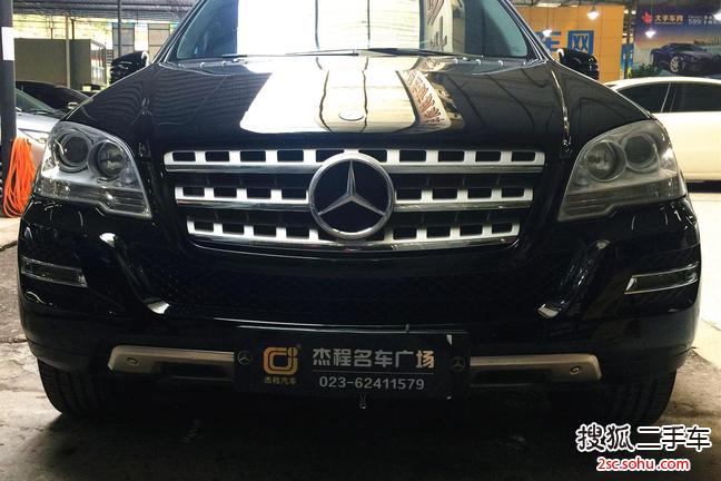 奔驰M级2010款ML300 4MATIC