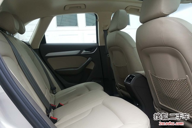 一汽大众(奥迪) Q3 2013款 2.0 40 TFSI quattro 手自一体 豪华型 SUV