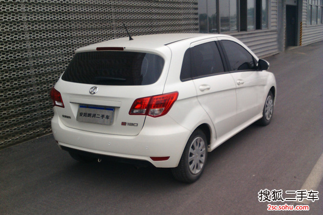 北京汽车 E系 2012款 1.3L 手动 乐天版 两厢