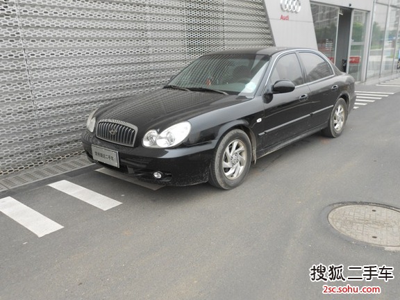 北京现代 索纳塔 2003款 2.0 手动 标准型 gl 三厢