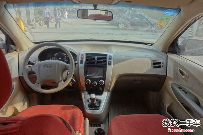 北京现代 途胜 2005款 2.0 手动 舒适型 GL 2WD SUV