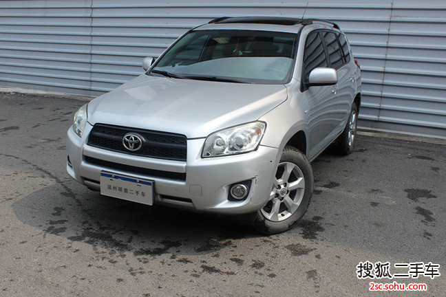 一汽丰田 RAV4 2009款 2.0 手动 豪华版 两驱 SUV     