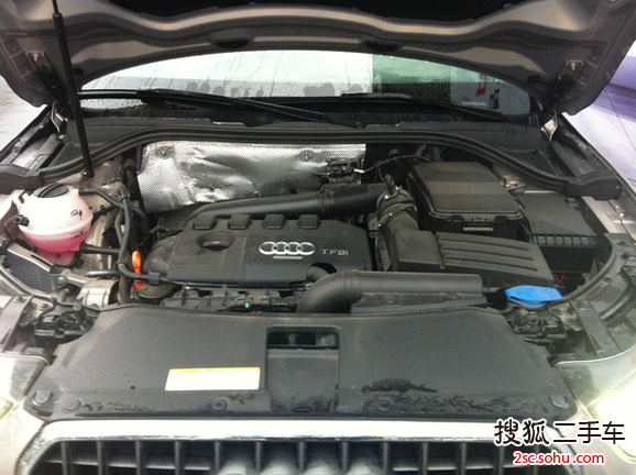一汽大众(奥迪) Q3 2013款 2.0 35 TFSI quattro 手自一体 技术型 SUV