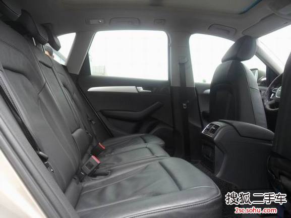 一汽大众(奥迪) Q5 2012款 2.0TFSI quattro 手自一体 技术型 SUV    
