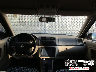 上海大众斯柯达 晶锐 2010款 1.4L 手自一体 晶致版 两厢                 
