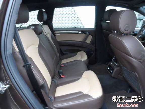 奥迪（进口） Q7 2013款 35 TFSI quattro 手自一体 专享型 SUV
