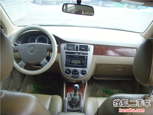 上海通用别克 凯越 2006款 1.6 手动 豪华版 LE 三厢
