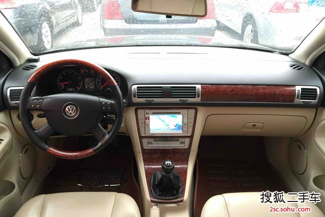 大众帕萨特领驭2009款1.8T 手动 尊品型
