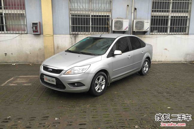 福特福克斯三厢2009款1.8L 手动舒适型
