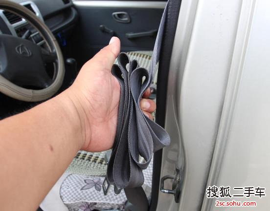 这辆车是2010年购买的,买来之后一直代步使用,车的空间非常大,能拉货能载人,非常实用。由于之前保养比较到位,所以目前车况还比较良好,最近想换新车了,所以打算出售爱车,路上跑了这么久,剐蹭在所难免,不影响使用,喜欢的朋友可以随时看车。