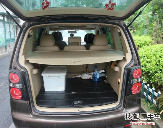 上海-大众途安2011款1.4tsi dsg 智臻版7座