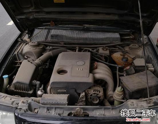 这辆车我没用多久,整个车都很新。2008年5月上的牌,刚跑了12.57万多公里。平时基本都是日常通勤使用,由于公司离家不算远,所以年均公里数不是很多。这车后排空间很大,动力强劲,皮实耐用,维修便宜,底盘高通过性强。这车是我当时在店里提的新车,一直都是自家用。这车我开了好几年了,一直都是在城市里代步,没有过度使用它,车况良好!我的车是属于质量很好的一批,我这几年亲身验证过了,一直让我很省心,没出过什么故障。如果你在发愁找不到价格实惠的、年头长一些的、车况好的二手车的话,就来看看我的车吧,一定不会失望。