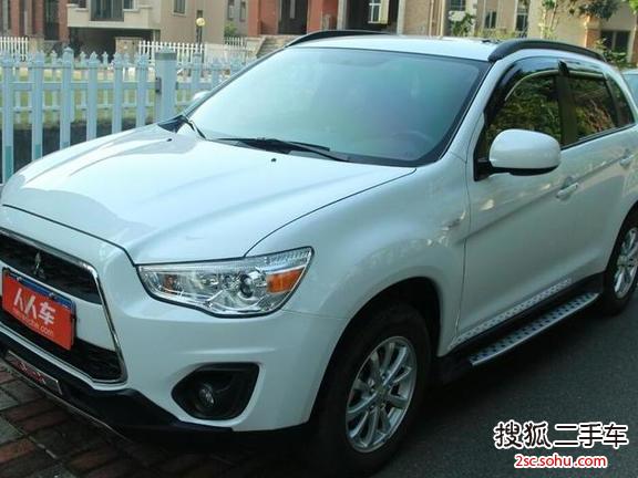 广州-三菱新劲炫 asx2014款2.0l 自动两驱精英版