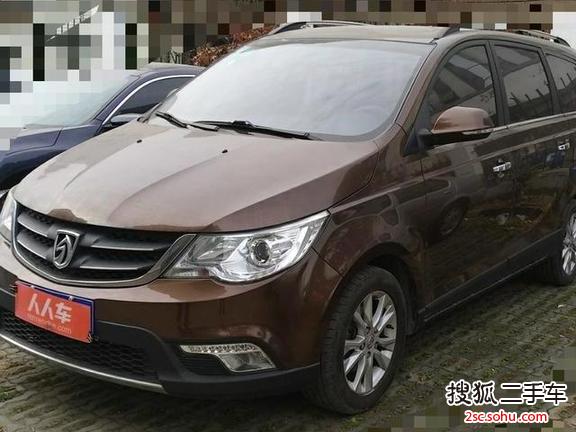 宝骏7302015款1.8l 手动豪华导航esp版 7座