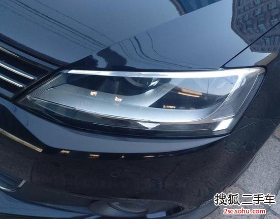 这台车是2014年5月上的牌,到现在跑了4.27万公里。这台车平时上下班开开,放假的时候跟朋友出去聚聚开一下,公里数不是很多。源源不断的动力,7个档位,换挡没有明显感觉,很平顺。后备箱空间超大,室内静音做的不错。这车一直是我自己开,纯个人一手车。用了这么长时间了,从来没出过大毛病,发动机、变速箱状态都很好,一点不输新车。我说的再好没用,你试过才知道,杠杠滴!