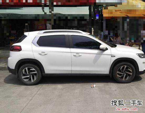 德阳-雪铁龙c3-xr2015款1.6l 自动先锋型