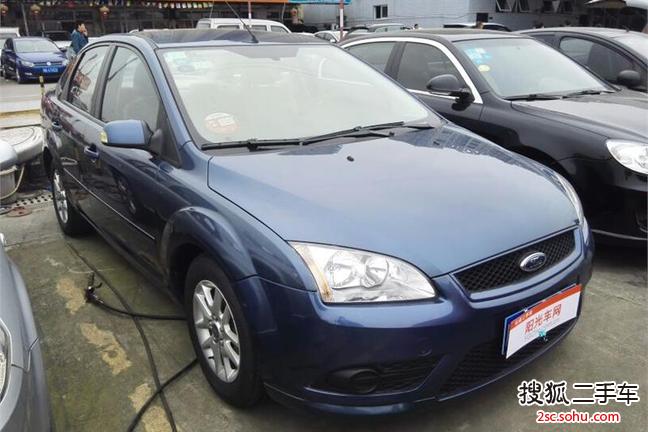 福特福克斯三厢2007款1.8L 手动舒适型