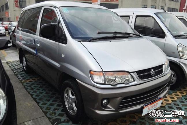 东风风行菱智2012款商用版 1.6L 基本型