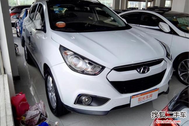 现代ix352012款2.4L 自动两驱尊贵版GLS 